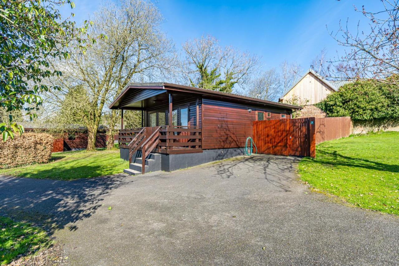 Bluebell Lodge 7 With Hot Tub Newton Stewart Exterior foto